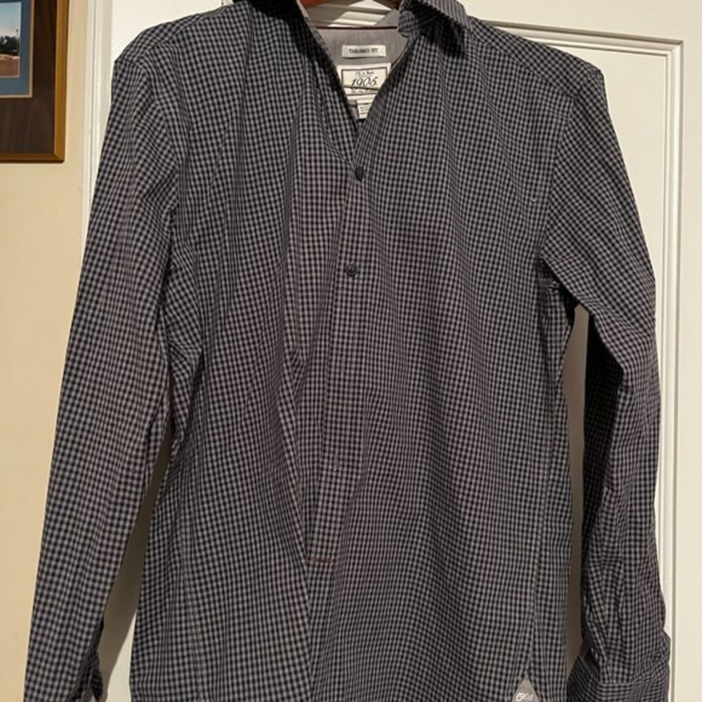 Jos A. Bank 1905 Tailored Fit Shirt – Size Medium